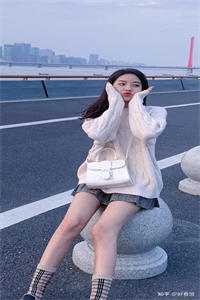 最新热门小说身为主角，我除了女帝老婆一无所有