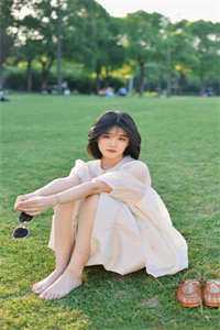 全集阅读荒年锦鲤：开枝散叶，美女找上门