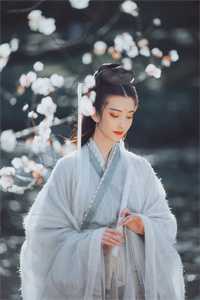 活成前任白月光后，她桃花朵朵开热门小说