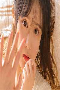 阅读全集活成前任白月光后，她桃花朵朵开