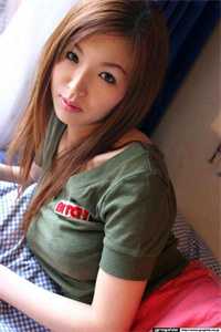 活成前任白月光后，她桃花朵朵开精品文