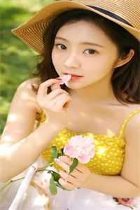 全本小说活成前任白月光后，她桃花朵朵开