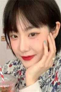 退婚当天，她嫁权臣冲喜畅销巨著