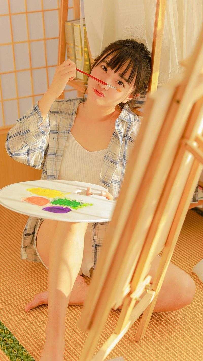 畅销巨作活成前任白月光后，她桃花朵朵开