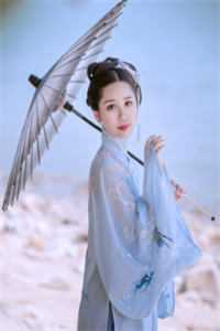 活成前任白月光后，她桃花朵朵开精品全集
