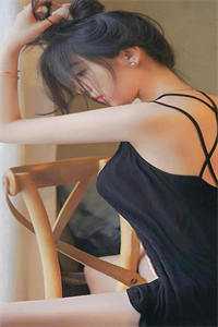 活成前任白月光后，她桃花朵朵开畅读佳作推荐