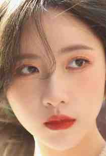 活成前任白月光后，她桃花朵朵开全本小说