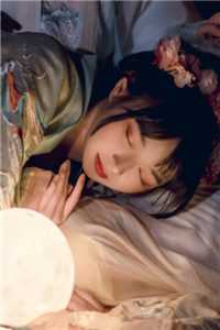 活成前任白月光后，她桃花朵朵开优质全文