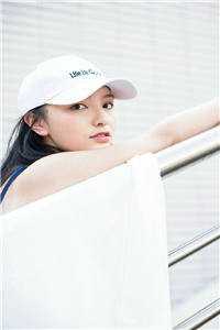 畅销巨著本公主除了美貌，一无所有