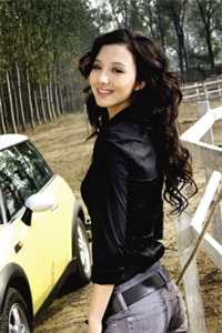 闪婚后，才知黏人老公来头不小