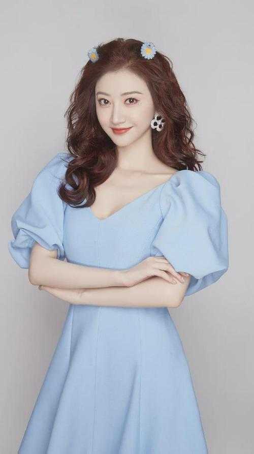 全集真少爷发疯后，被高冷御姐拖回家<