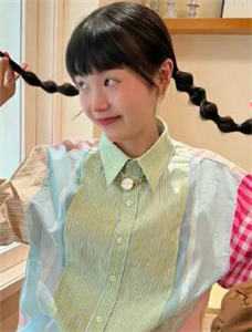 权力巅峰：从救下小女孩开始的小说