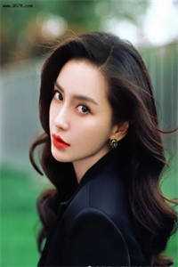 权明赫沈毓灵穿成炮灰女主后，引诱了疯批暴君小说全文免费阅读