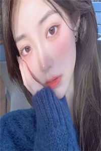 重回身死前，她转身抱紧了死对头大腿精品小说