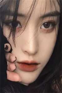 畅销巨作吃货皇后：御膳不打烊