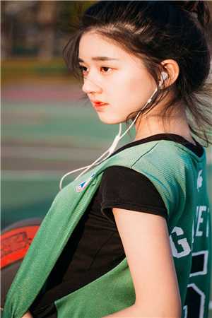 余总，妖孽小少爷要拐跑你老婆！全集小说