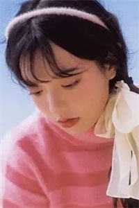 一曲火遍大江南北，女神看我眼神不对劲小说
