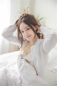全校公敌！和美女老师谈恋爱畅销书目