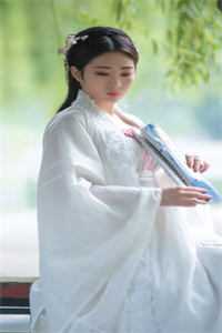 活成前任白月光后，她桃花朵朵开完整章节阅读