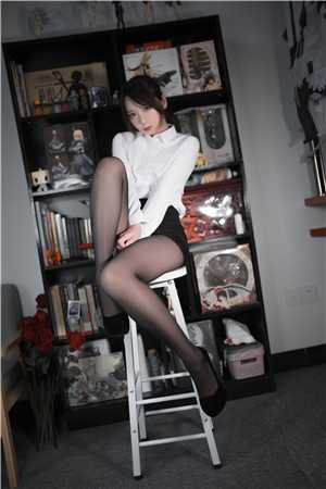 穿成恶毒女配,我为反派正名 姜玥