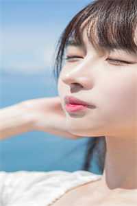 遥遥半生归陌路