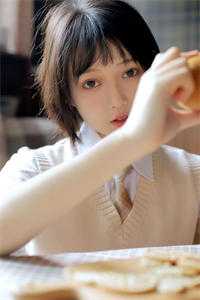 完结版小说结完婚三年未见，离婚他急红眼by姜夏初陆怀宴