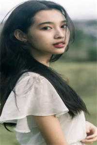 中秋节女儿执意要和穷小子结婚