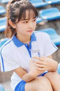 无边梅花落野桥