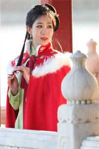 重生后，皇后和贵妃联手屠龙全篇