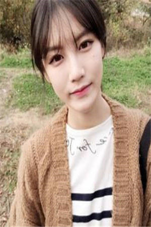 知道未婚夫劈腿后，我转投别人怀里