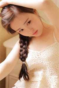 回到过去后，我把妈妈当女儿养