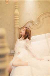 惨死后，和闺蜜重回选妃那天小说结局