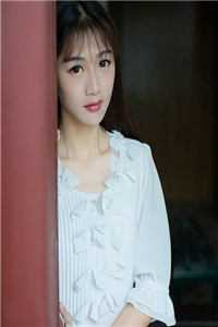 妈妈被哥哥的仇人砍杀时，他在哄庶妹过成人礼完结文