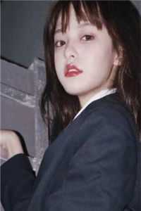 妻子不满包办婚姻，任由初恋儿子将女儿推下水