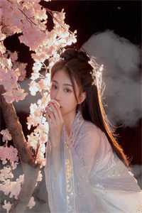 想求我回头？先问问君上吧沈玥裴玄