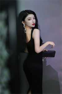 空降官场大人物？这不我的裙下臣吗后续+结局