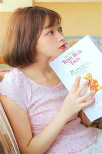 皇帝决定选择穿越女后，皇后娘娘登基了