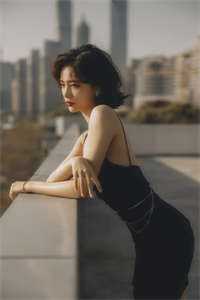 临近高考，竹马带保姆女儿去祈祷谢绎万鸣鸣